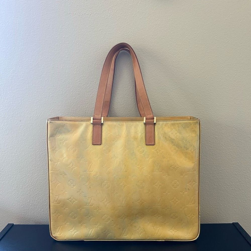 Authentic Louis Vuitton Vernis Tote Monogram Bag